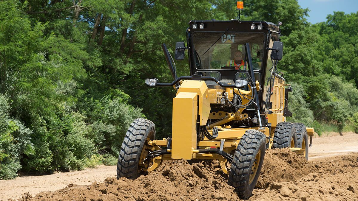 How to Use Motor Grader Articulation | Cat | Caterpillar