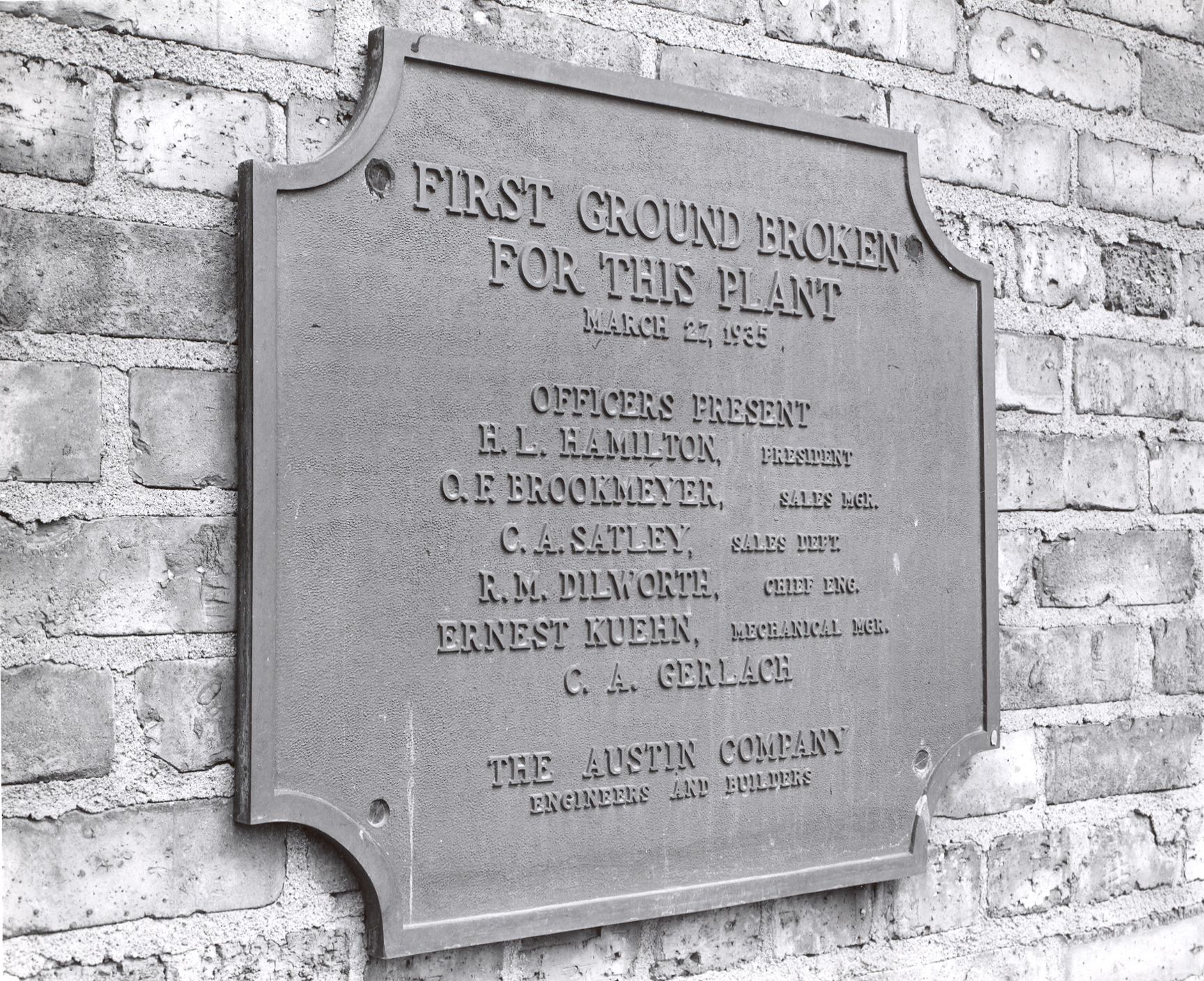 1935 Building La Grange Plant