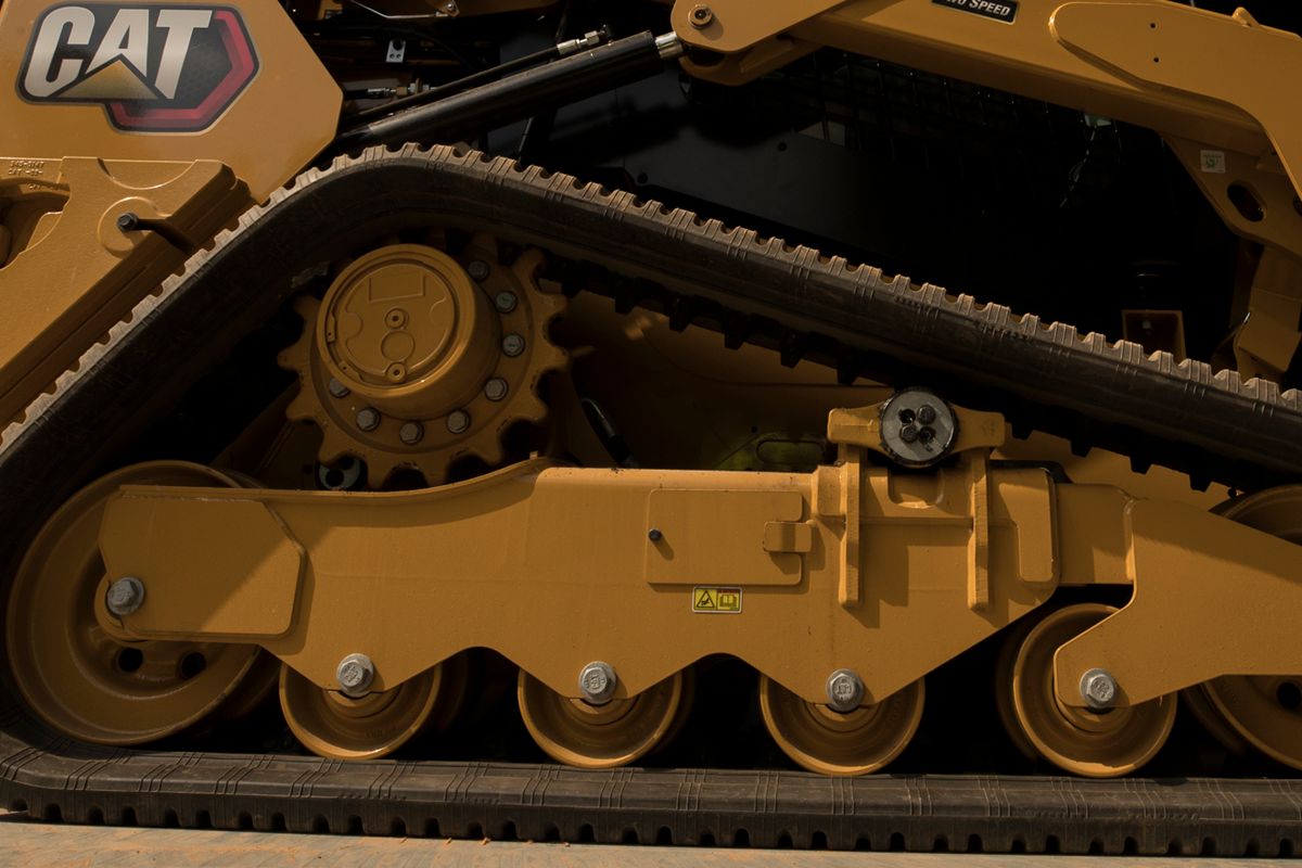 Гусеничные мини. Мини-погрузчик Cat 259d,. Caterpillar 259d звезды. Гусеничный минипогрузчик саt 259. Caterpillar 279d.