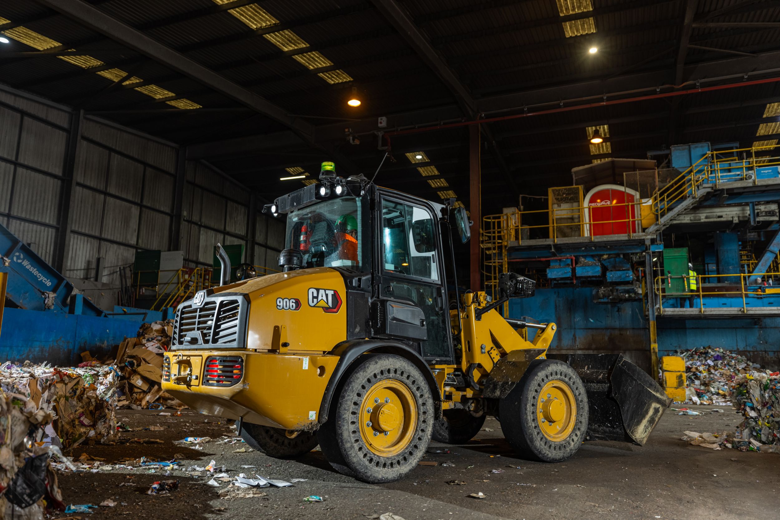 High-Performance CAT 906 Compact Wheel Loader | Warren CAT