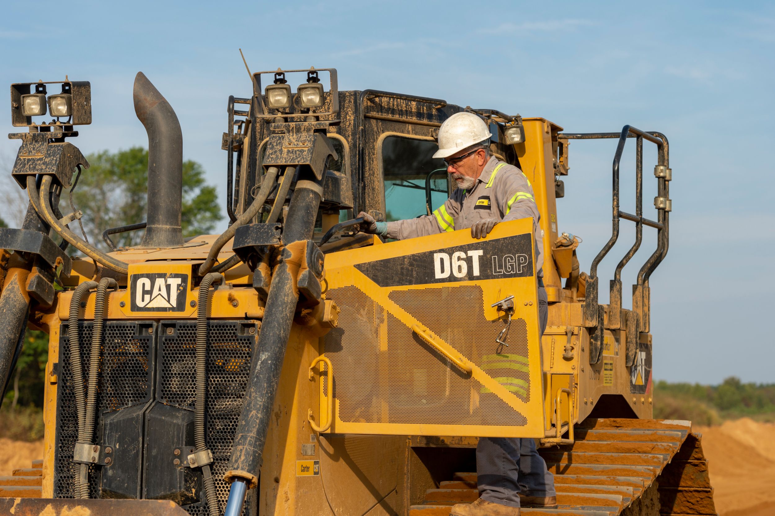 Caterpillar | The Many Lifecycles of a Cat Reman® Component