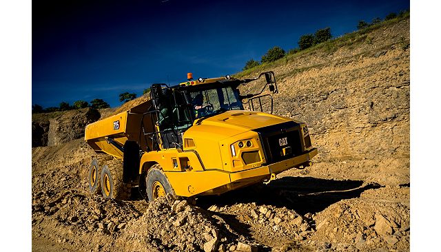 Cat 725 Articulated Truck
