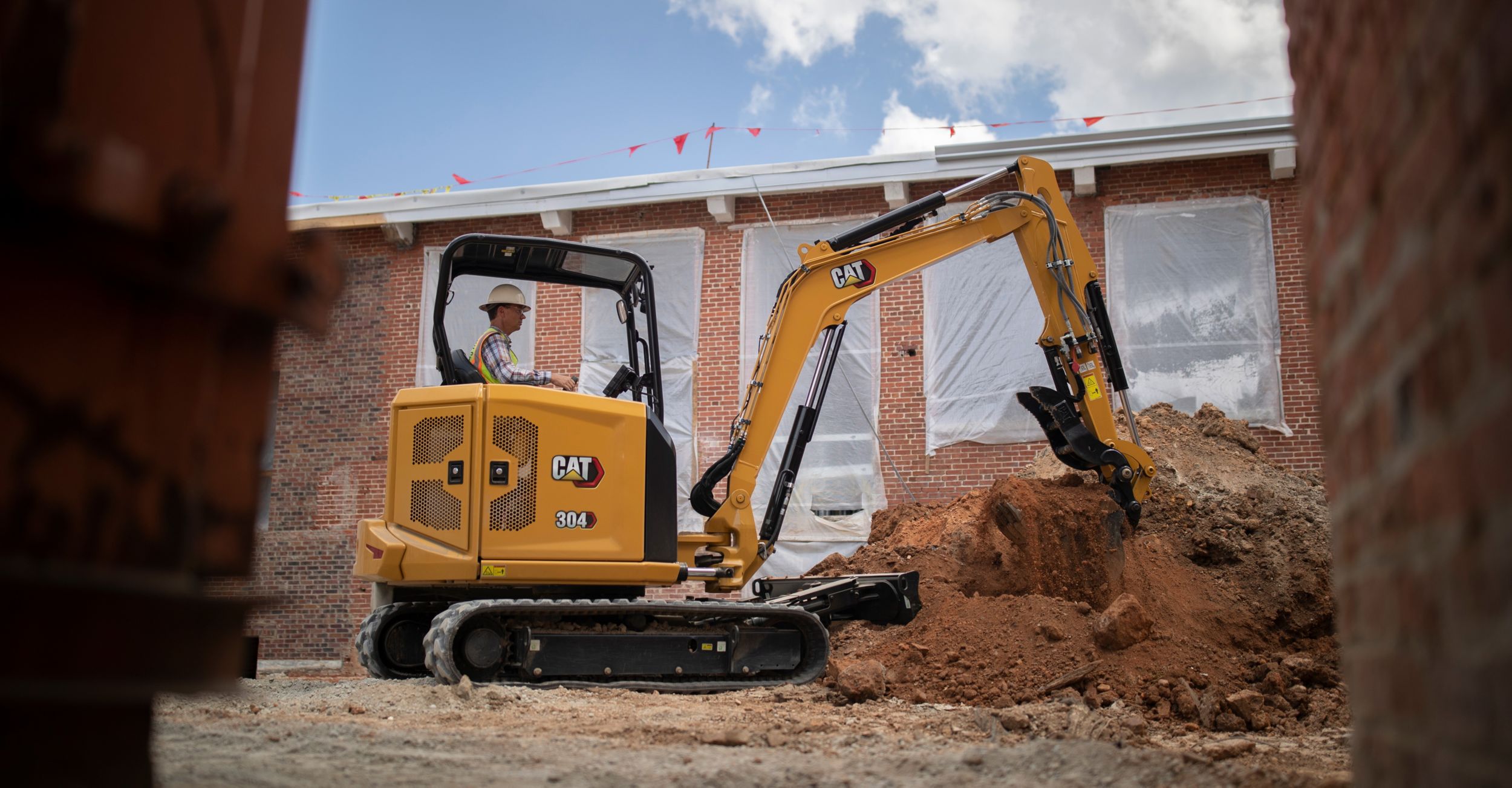 Cat® Equipment Leasing, Loan & Extended Protection Offers