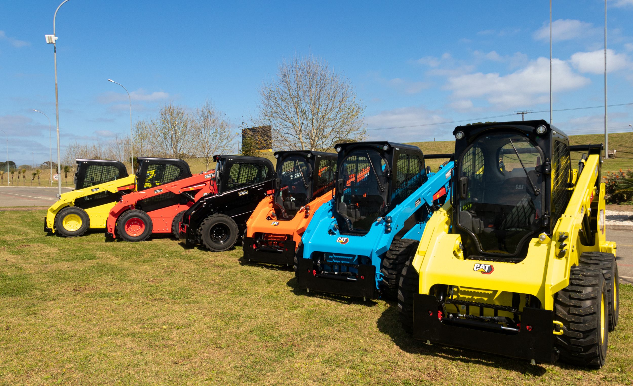 Sua máquina Cat na cor que você quiser