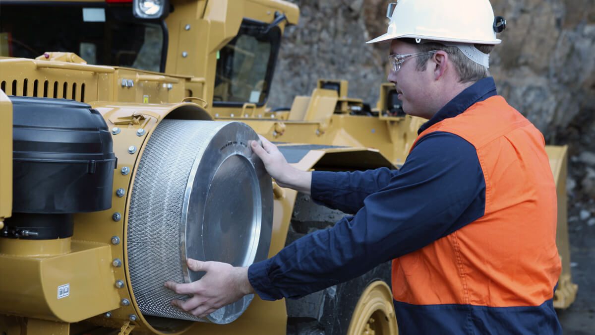 What to Expect with Cat® Heavy Equipment Filters Cat Caterpillar