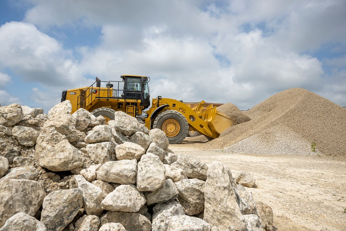 988 GC Large Wheel Loader