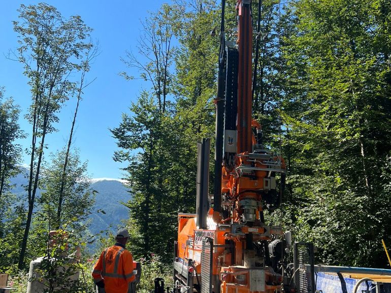 Geotec drilling rig