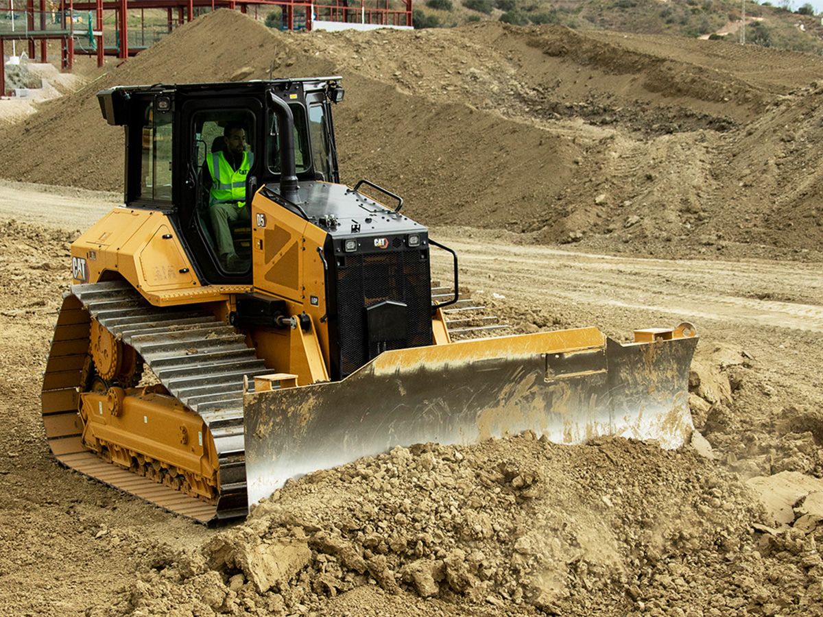 Cat D5 Dozer - Top Grades