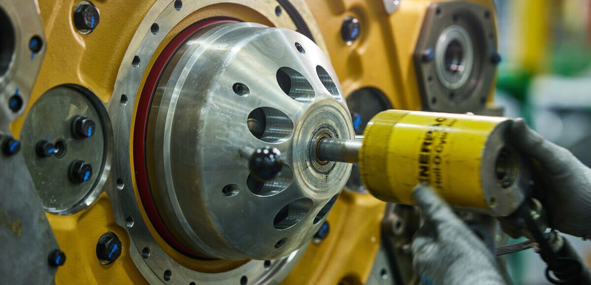 CAT MINING DRIVETRAIN COMPONENTS