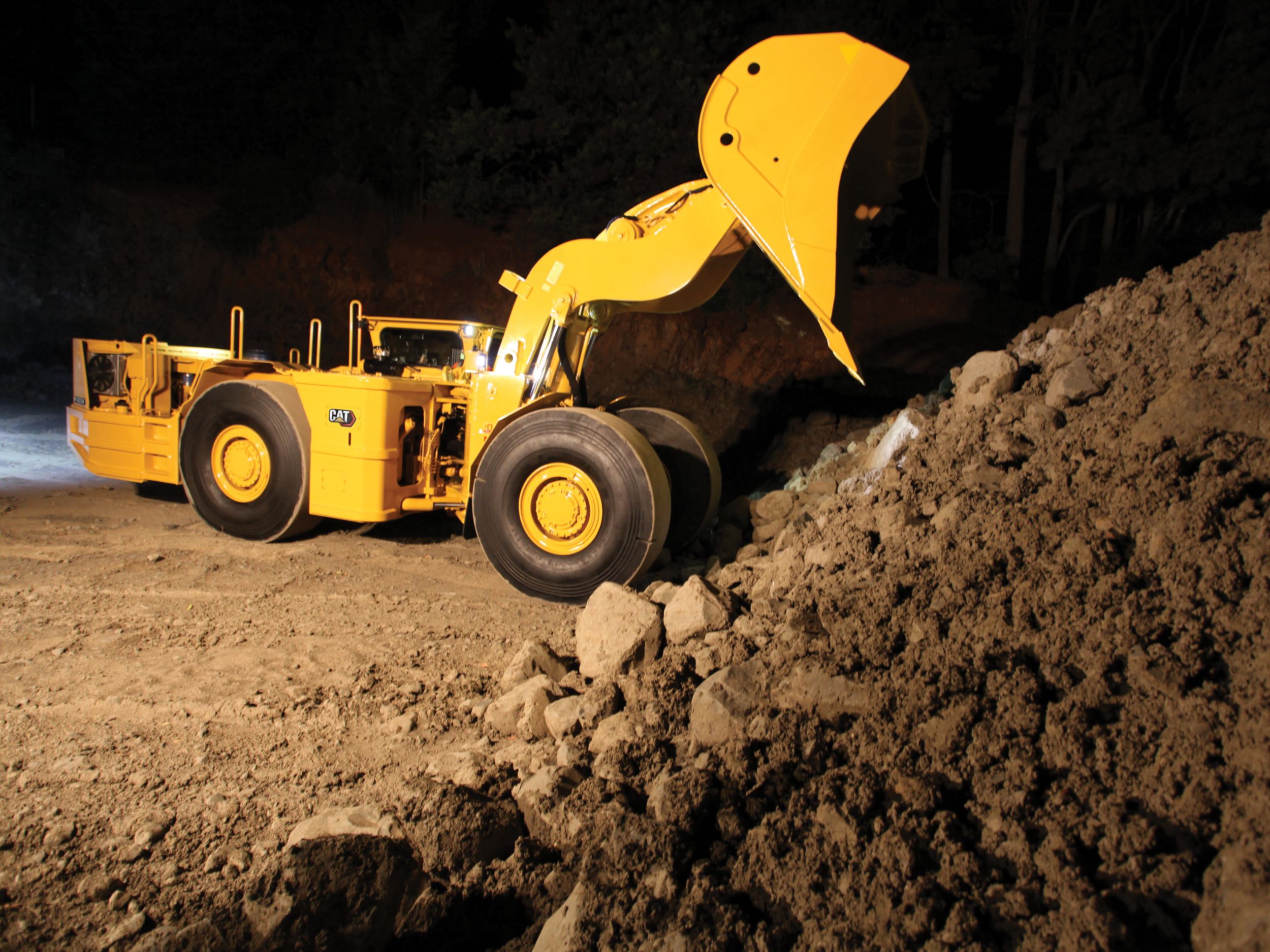 R1600H Underground Mining Load-Haul-Dump (LHD) Loader