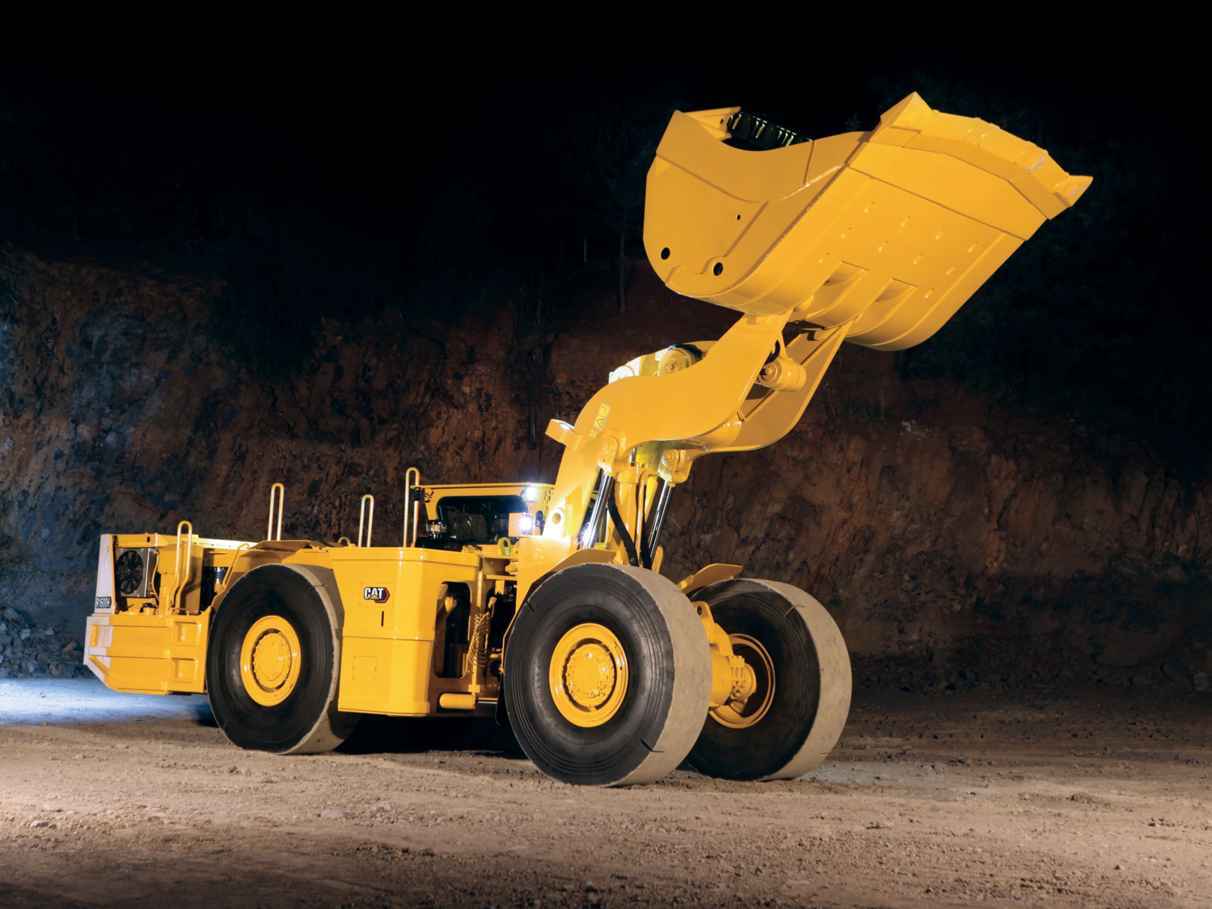 Underground Mining Load Haul Dump (LHD) Loaders R1600H