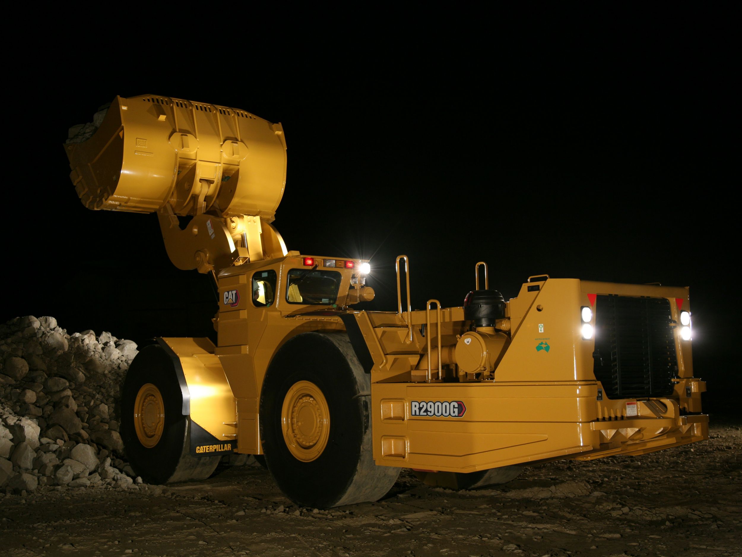 Underground Mining Load Haul Dump (LHD) Loaders R2900G