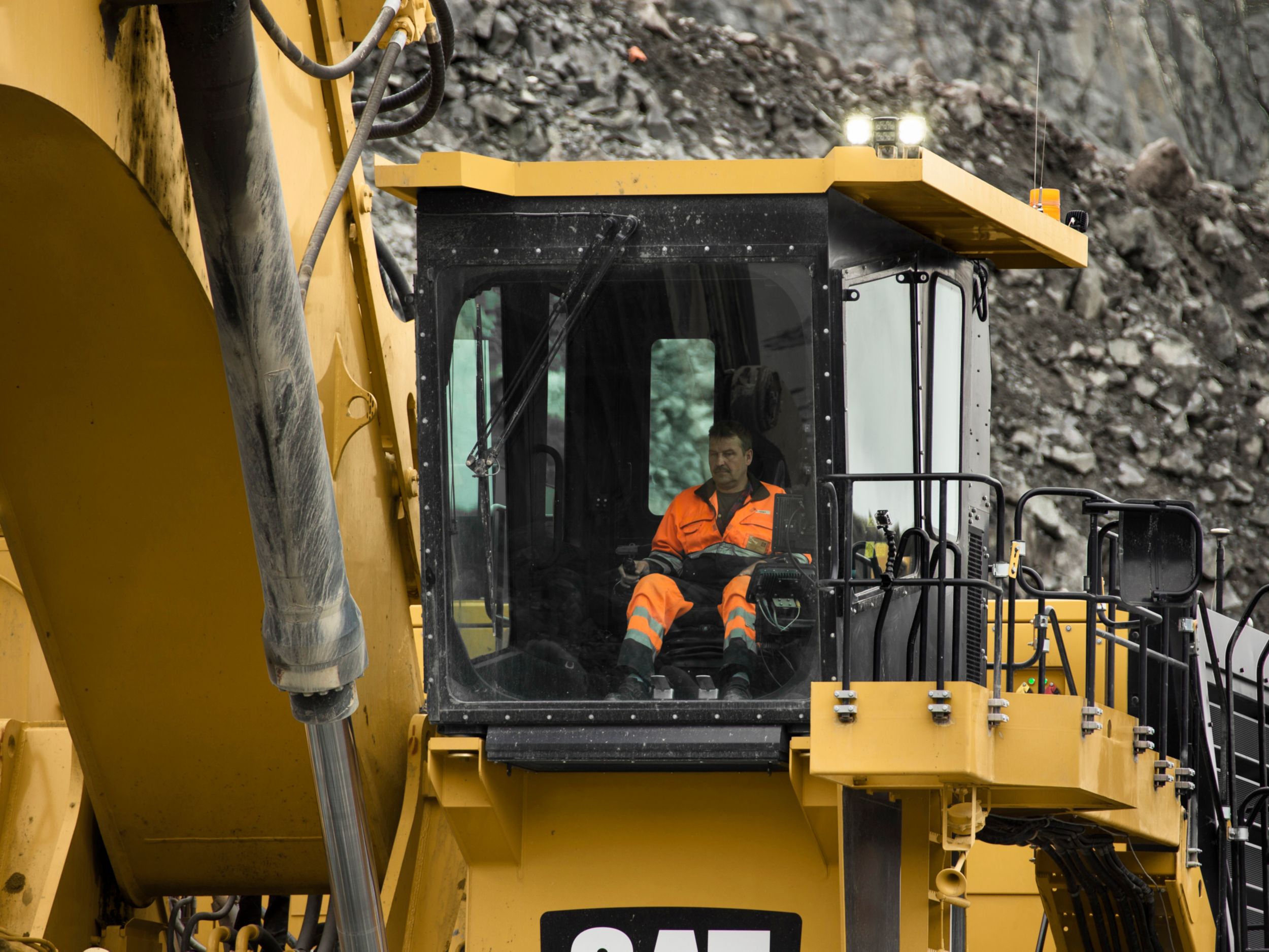 6020B Hydraulic Mining Shovel>