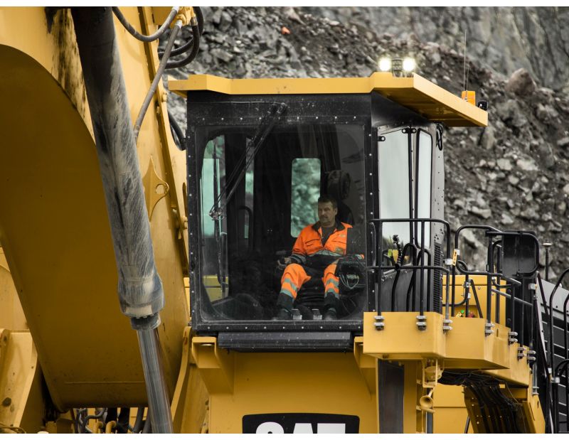 6020B Hydraulic Mining Shovel