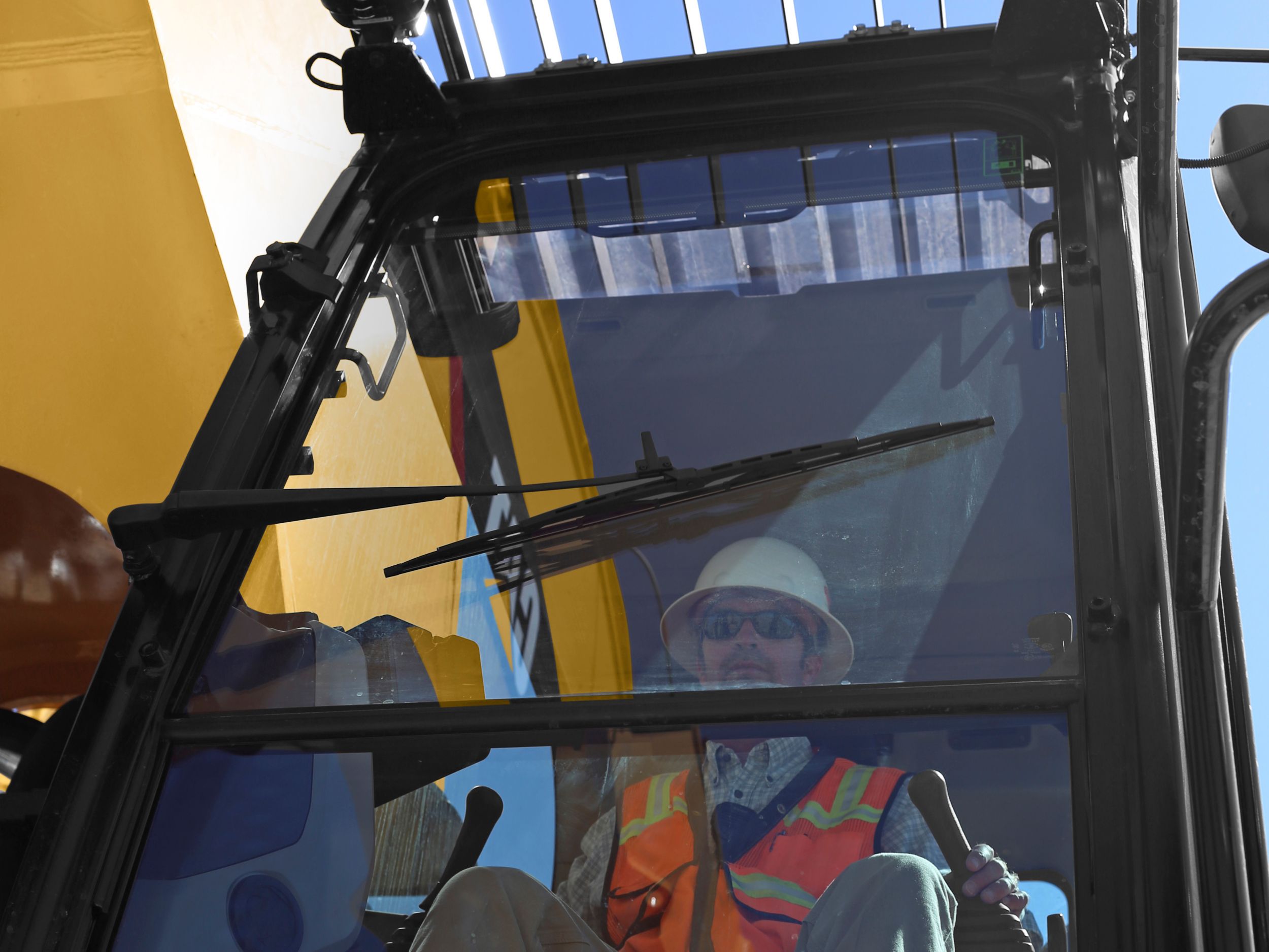 Escavadeira Hidráulica de Mineração 6015