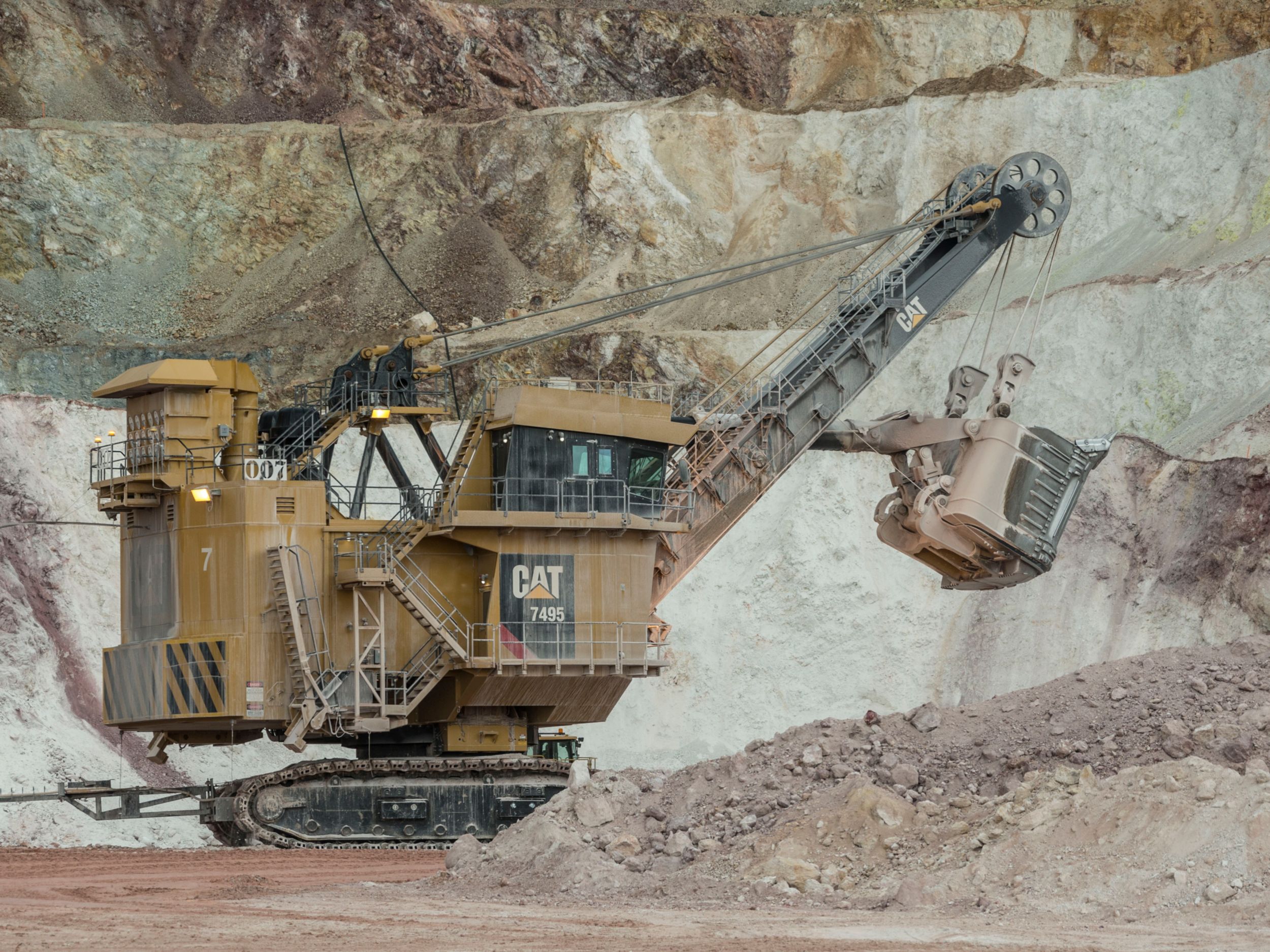 7495 con cuerda de avance