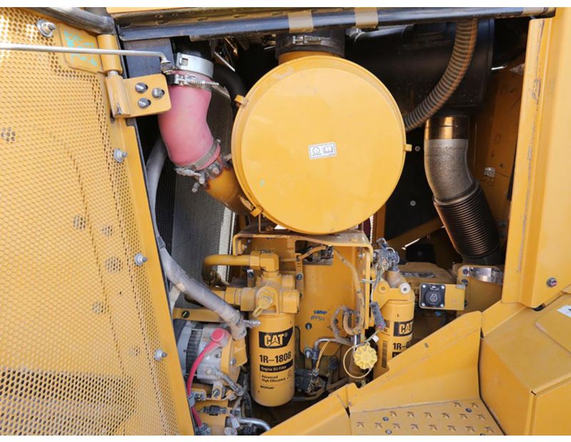 D9 Large Dozer