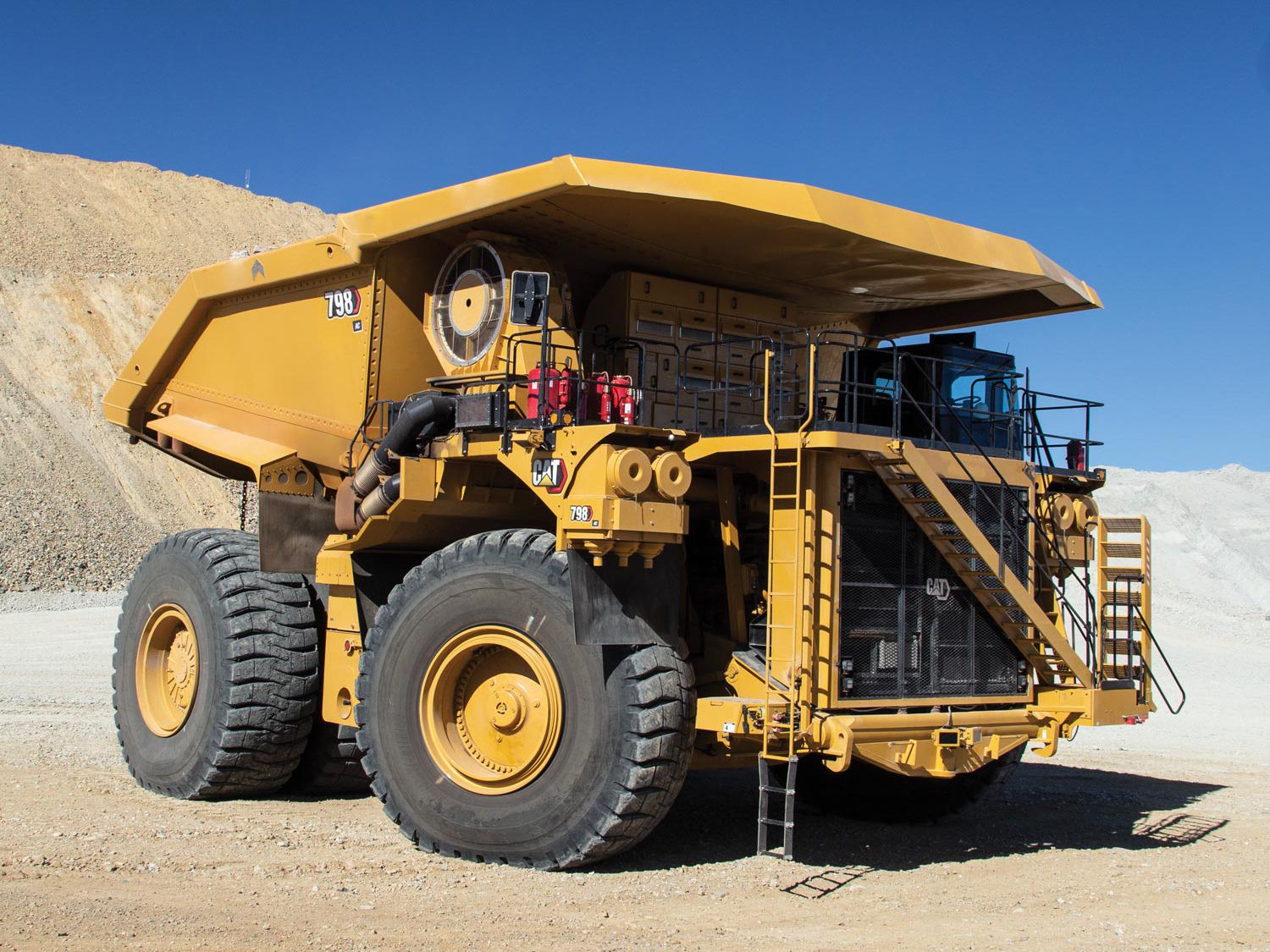 Mining Trucks 798 AC