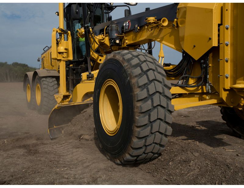 14 Motor Grader