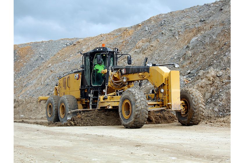 18 Motor Grader