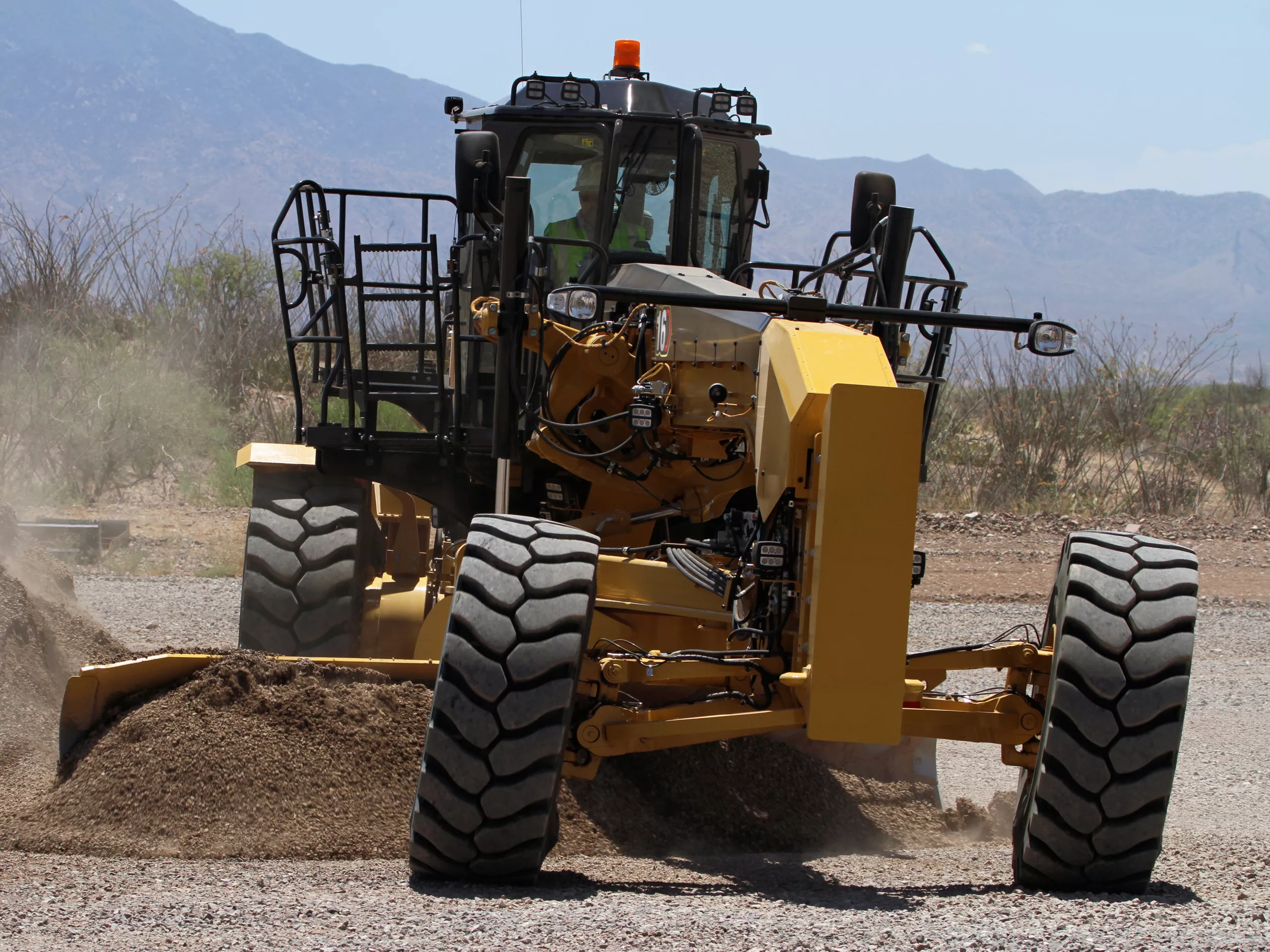 16 Motor Grader