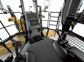 16 Motor Grader