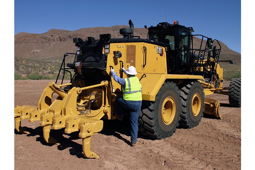 16 Motor Grader