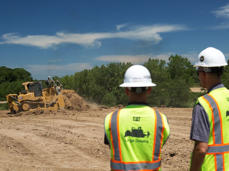 البلدوزر D9 GC الكبير