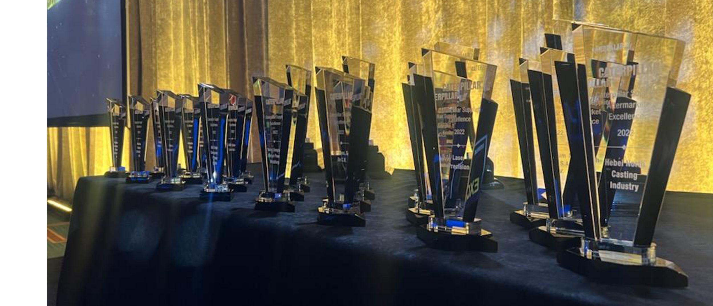 Caterpillar Caterpillar Recognizes Top Suppliers