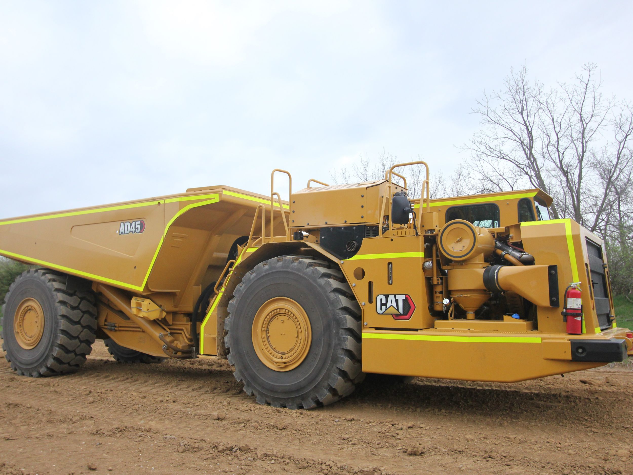 Caterpillar apresenta novo caminhão articulado subterrâneo AD63 - Blog do  Caminhoneiro