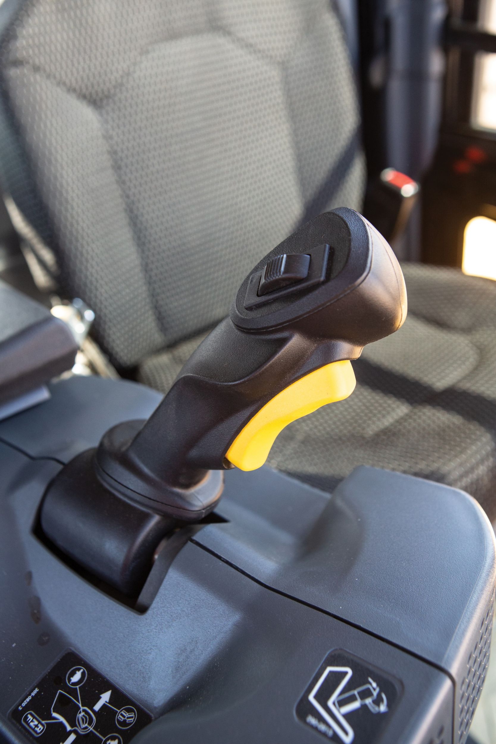 Wheel Loader Besar 995