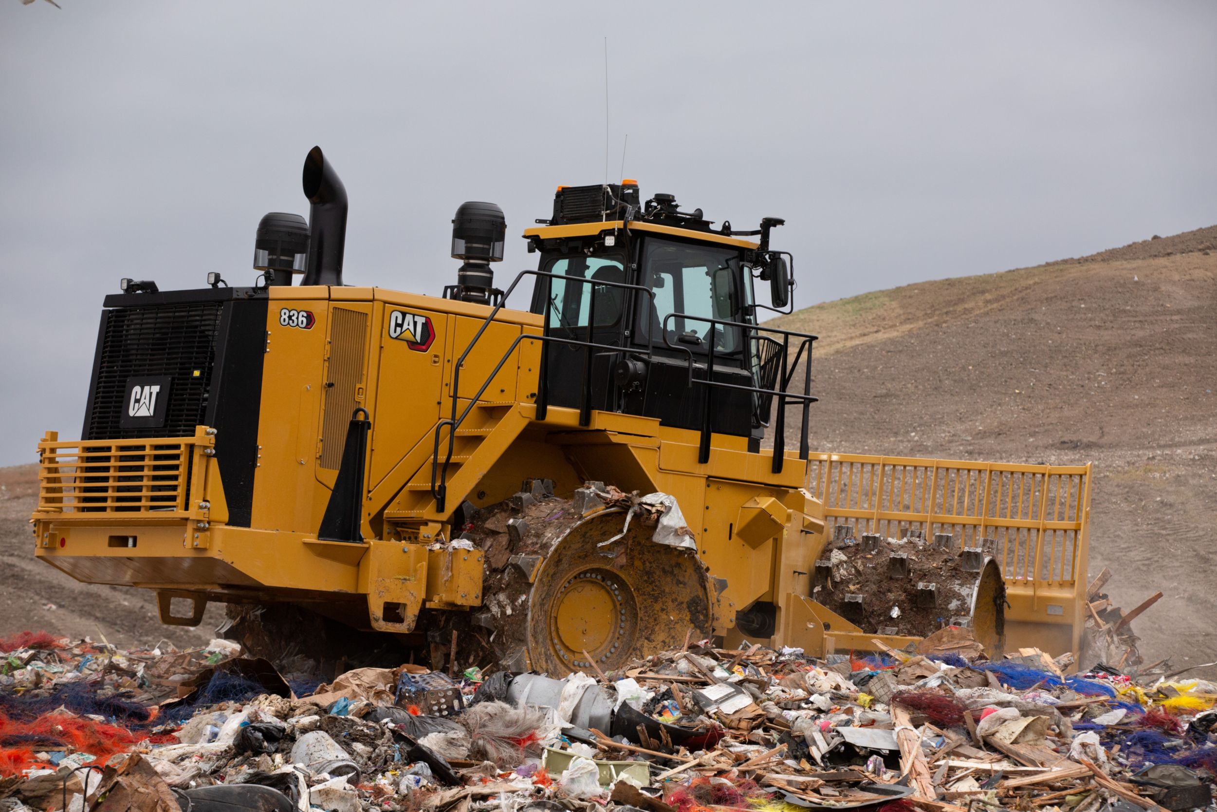 new-cat-836-landfill-compactor-n-c-machinery