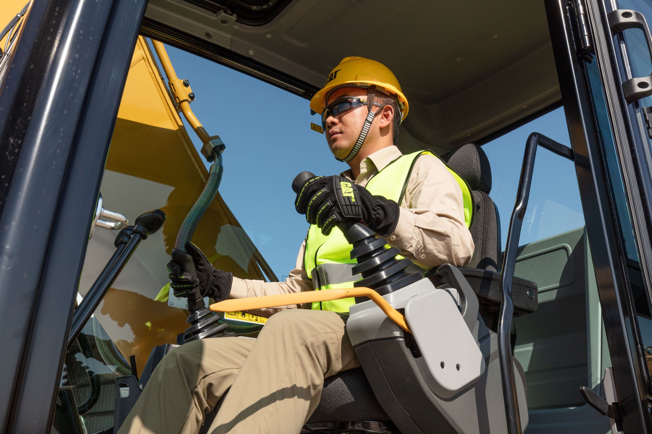 320 GX Hydraulic Excavator