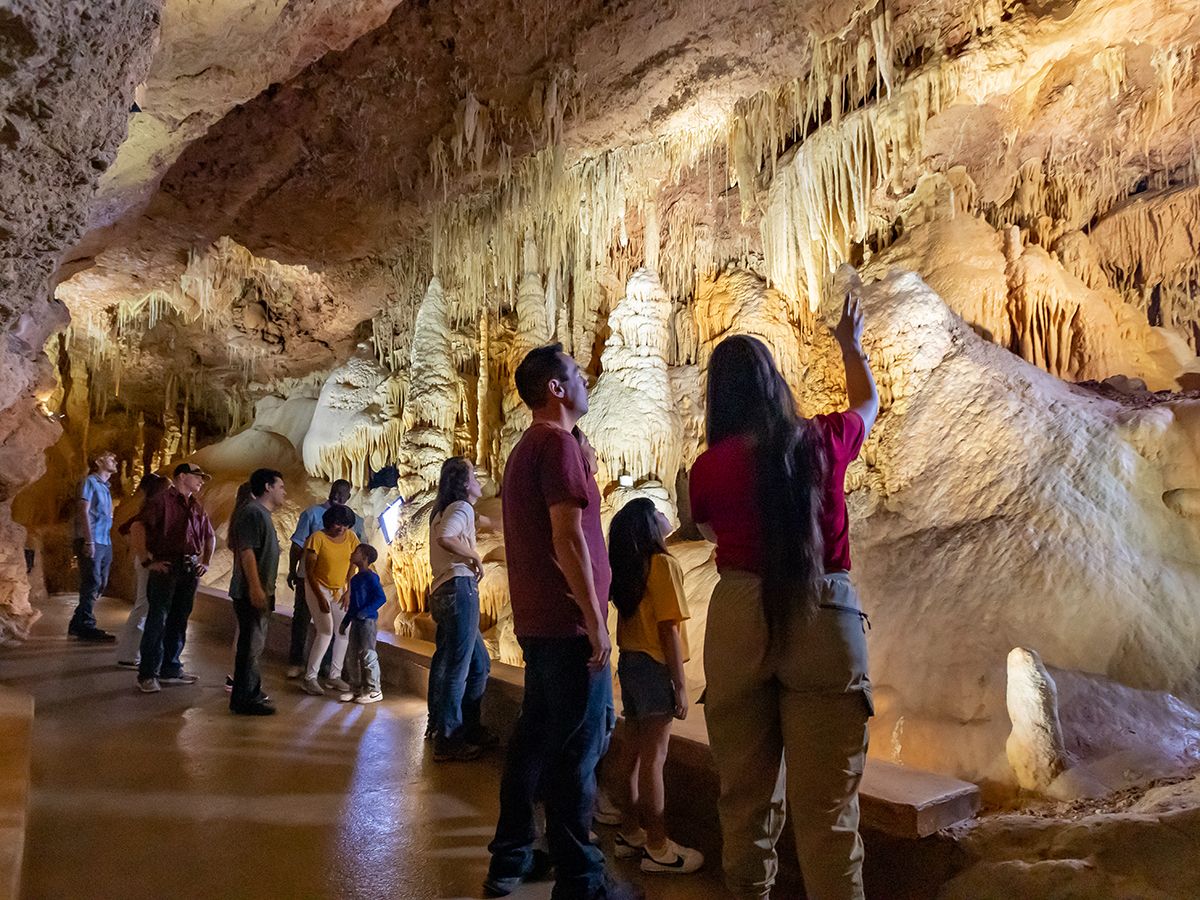 Natural Bridge Caverns