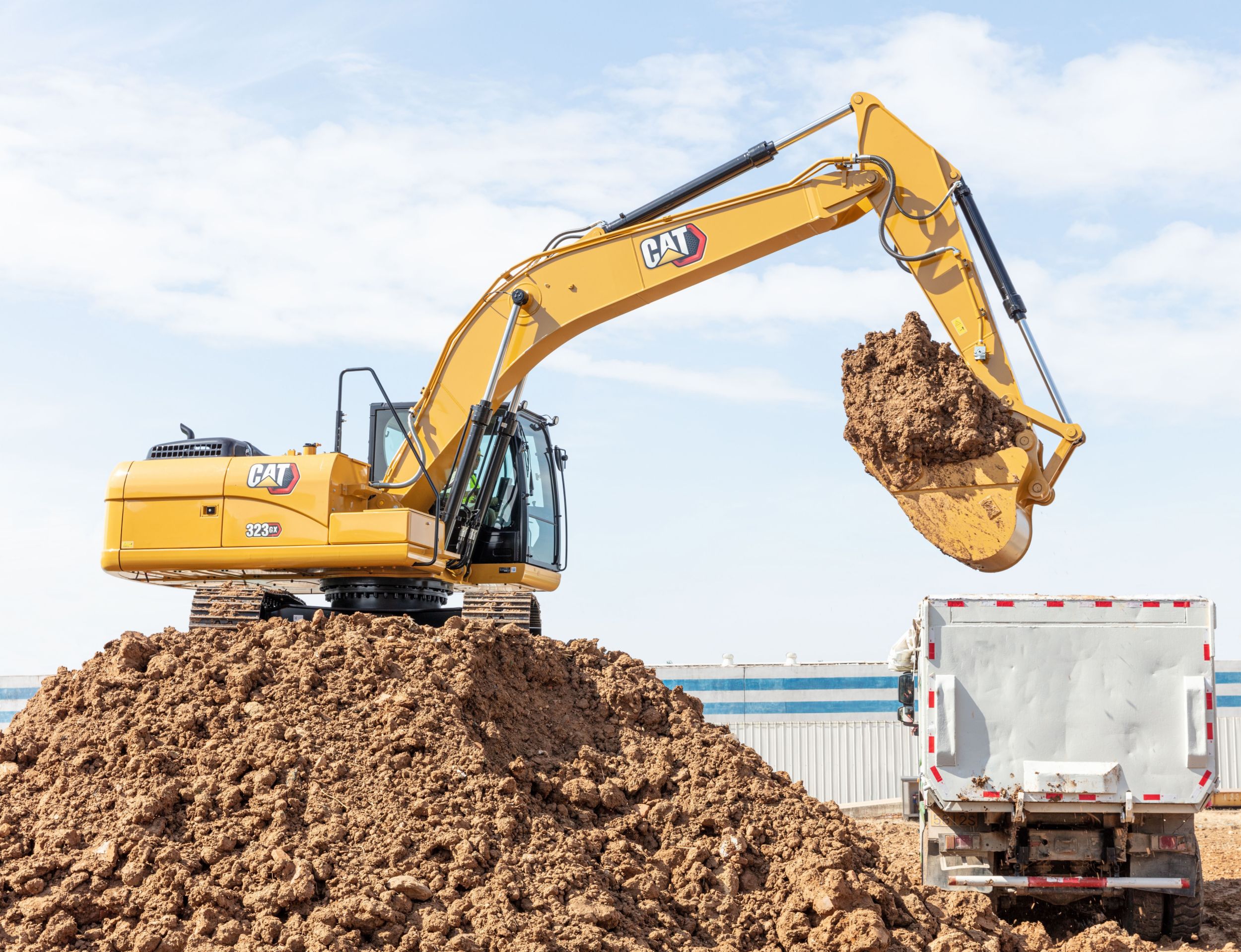 323 GX Hydraulic Excavator | Cat | Caterpillar