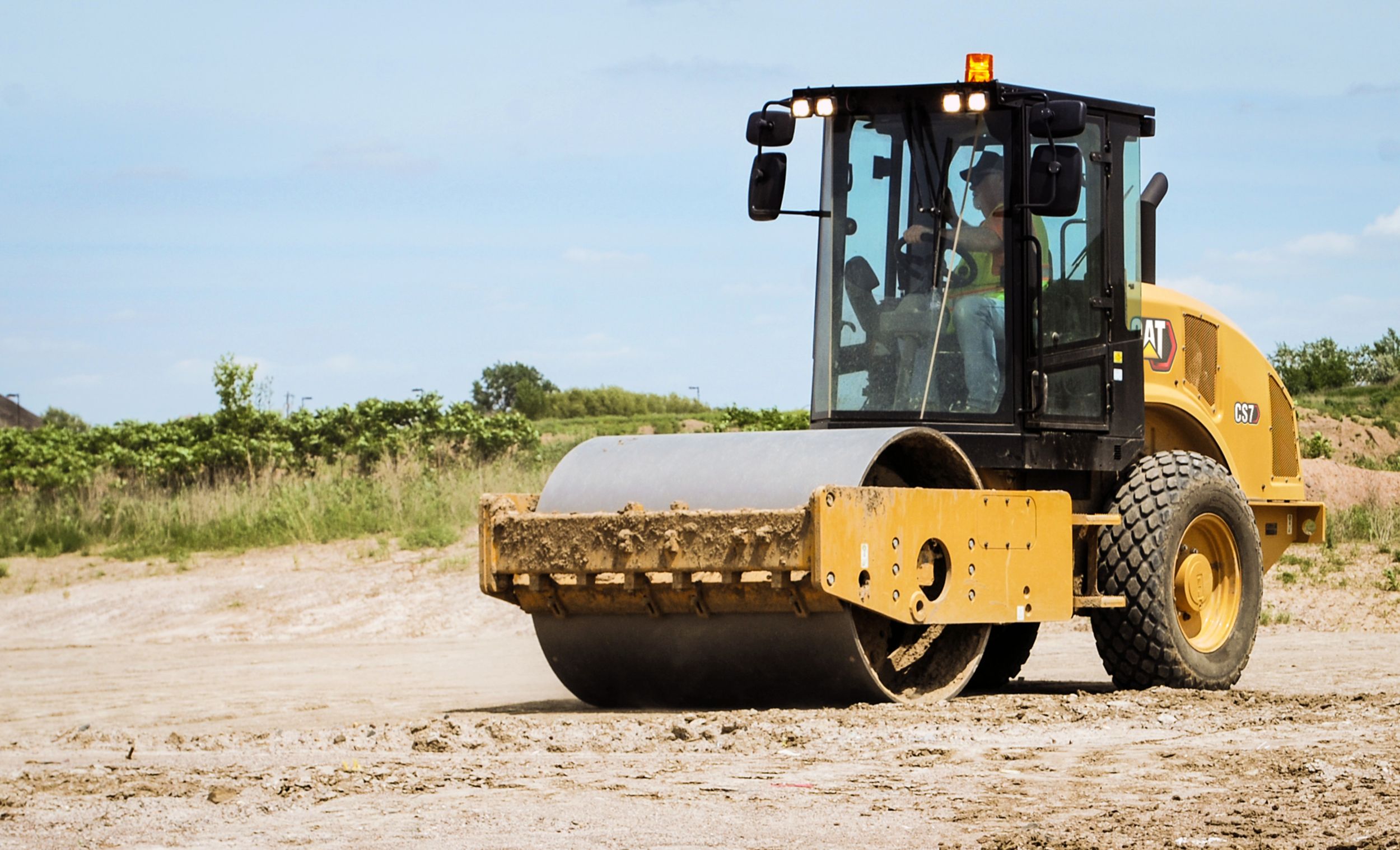 CS7 Vibratory Soil Compactor