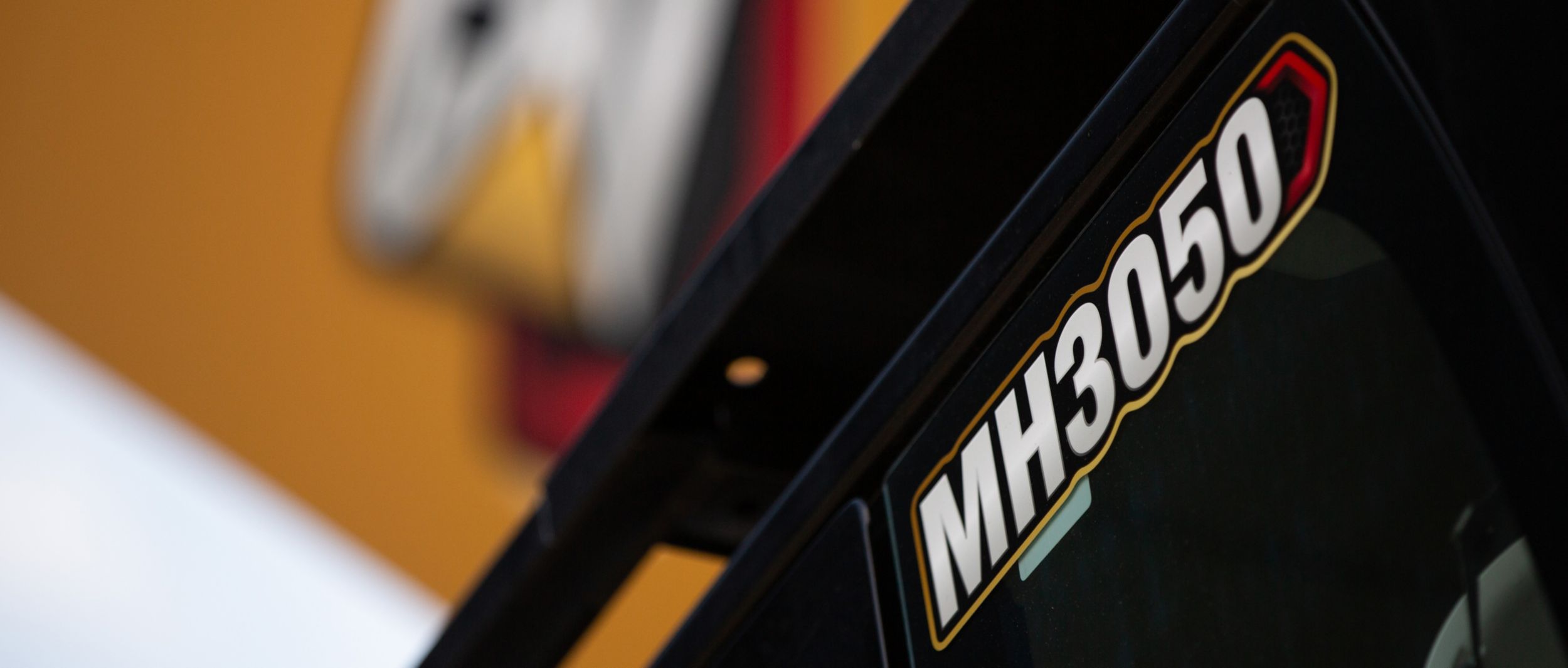 New Cat® MH3050 Material Handler