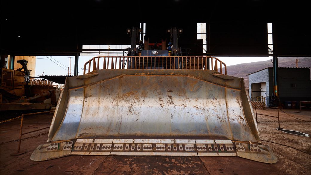 소형 및 중형 도저용 지상 결합 작업 툴