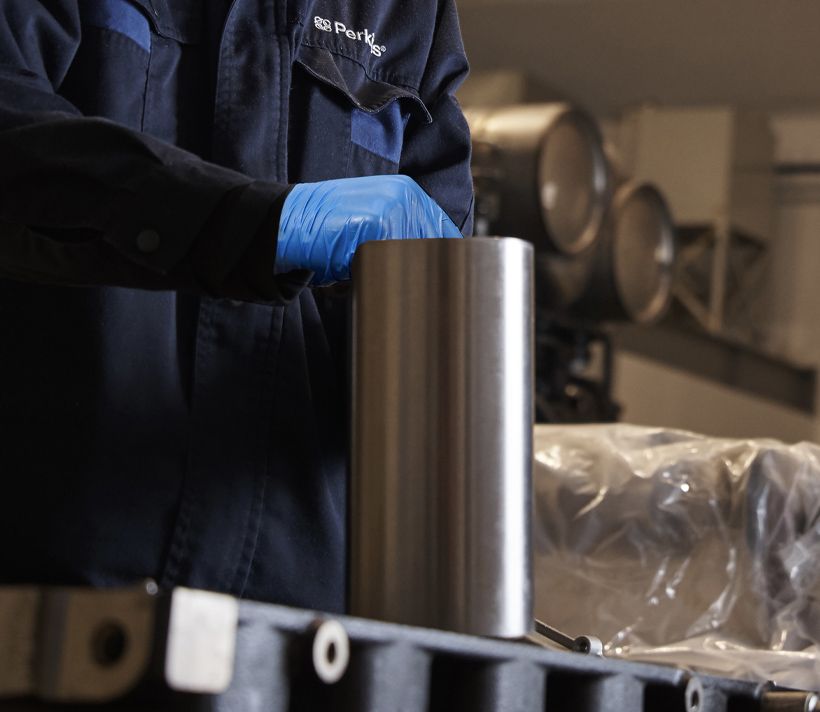 Fitting a repair sleeve