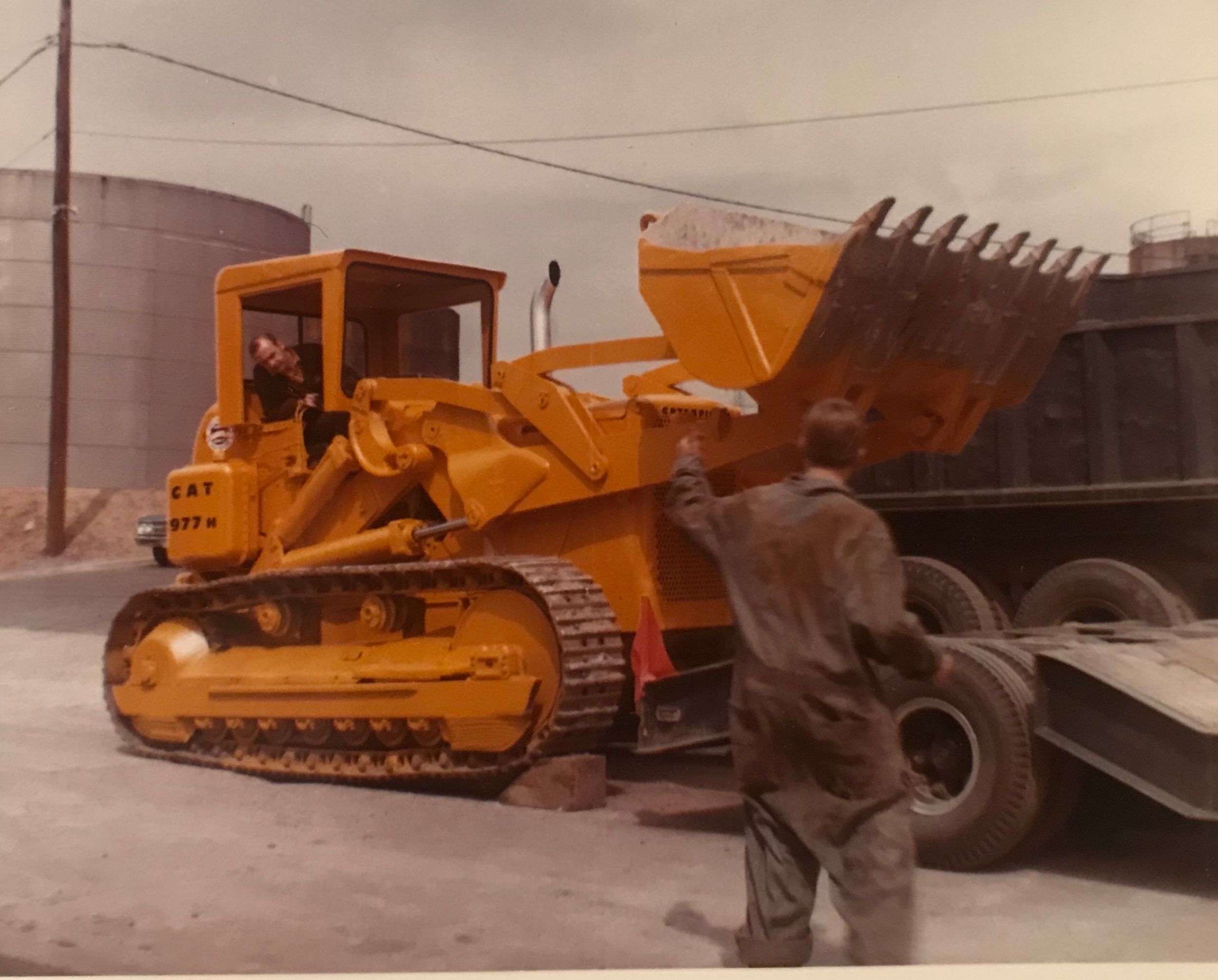 1970s photo of construction equipment 