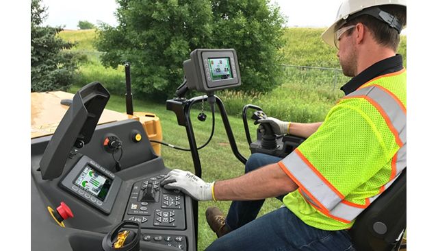 Cat PM312 operator station
