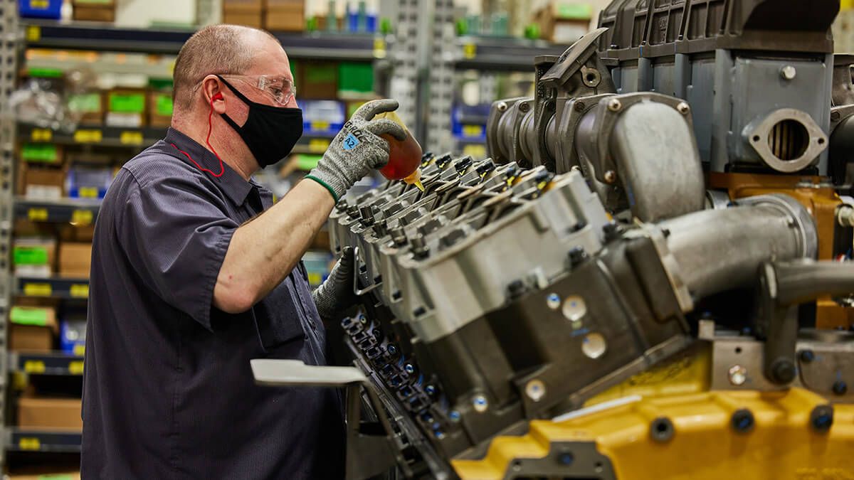 Cat® Reman Engine Remanufacturing: Assembly, Testing | Cat | Caterpillar