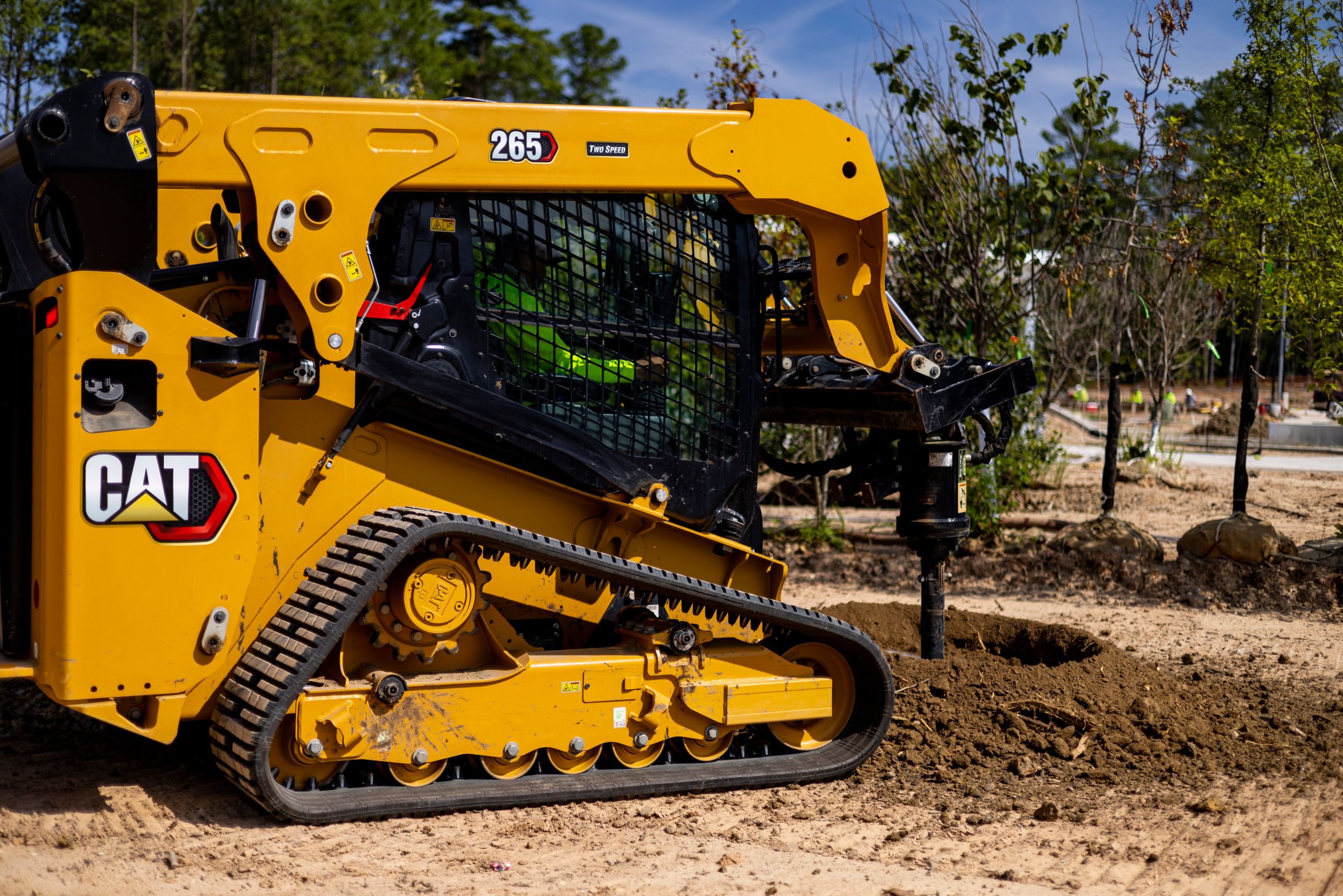 Cat® 265 Compact Track Loader>