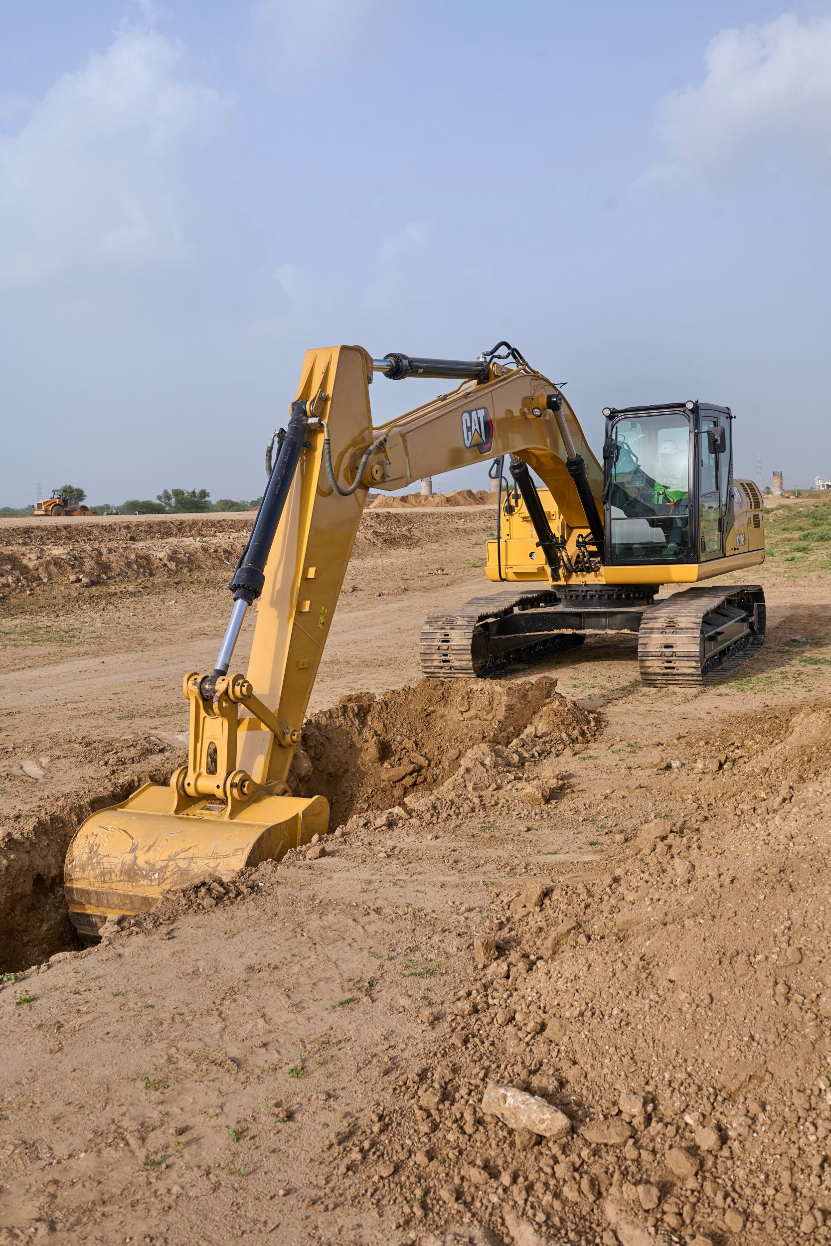 320D3 Medium Hydraulic Excavator
