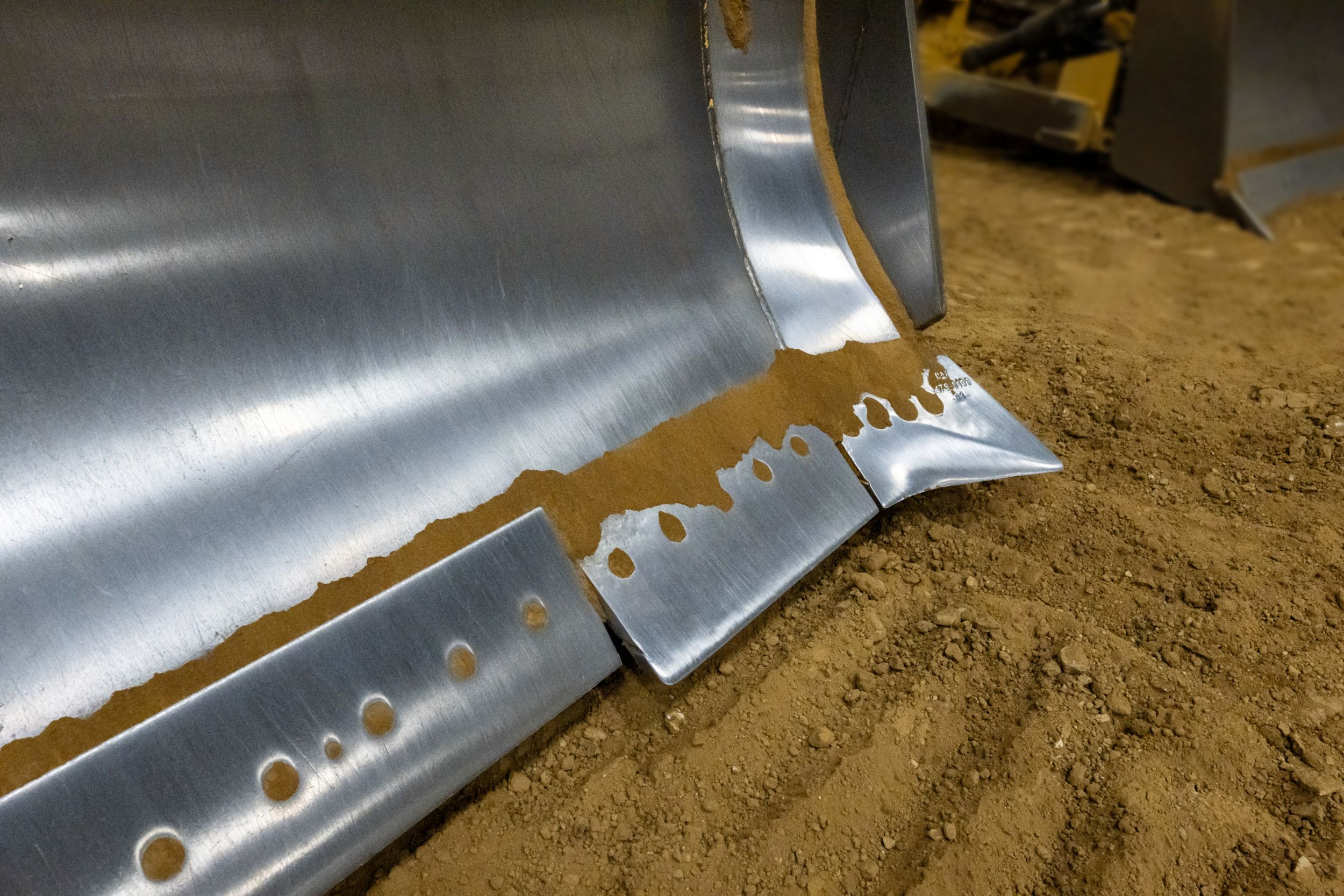 cutting edges on dozer blade