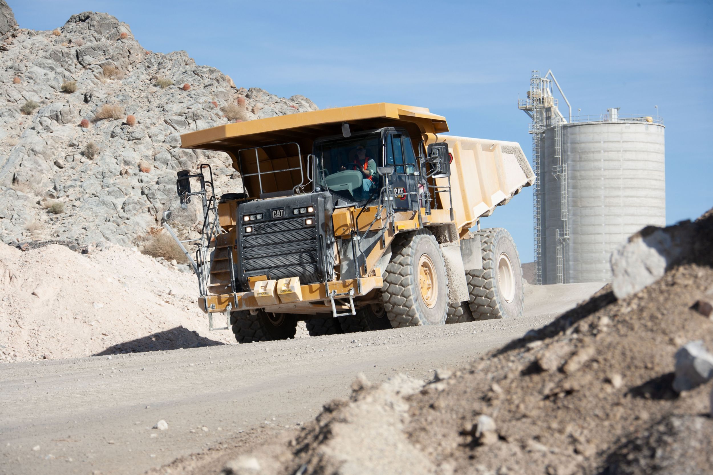 Your 775 truck has the ability to communicate and receive valuable information.