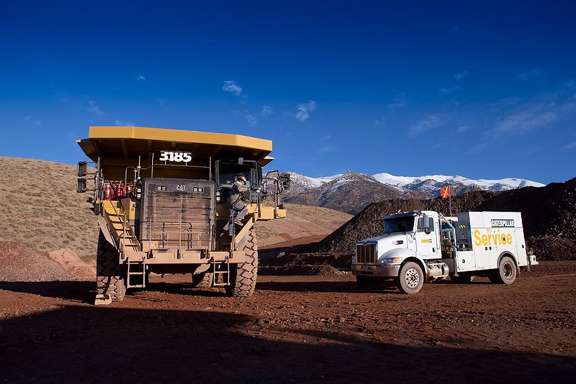 775 Off-Highway Trucks