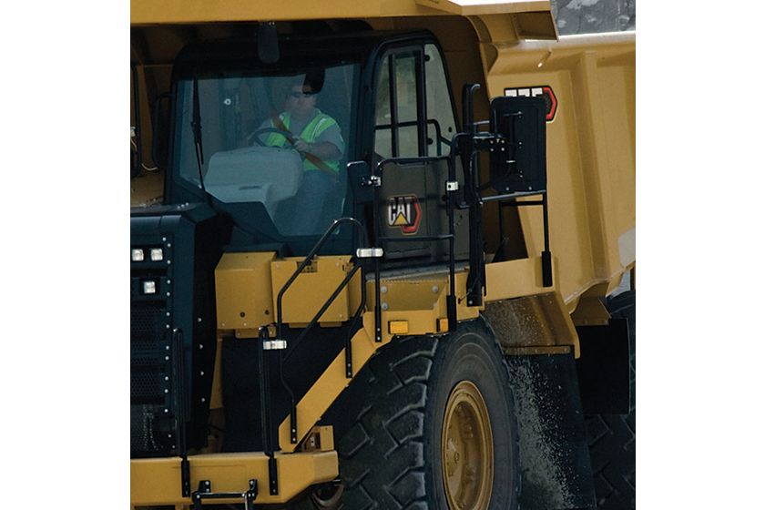 775 Off-Highway Trucks
