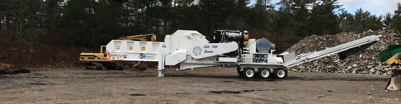 Diamond Z Tub and Horizontal Grinders | Cat | Caterpillar