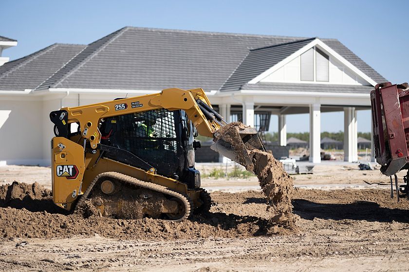 Cat® 255 Compact Track Loader